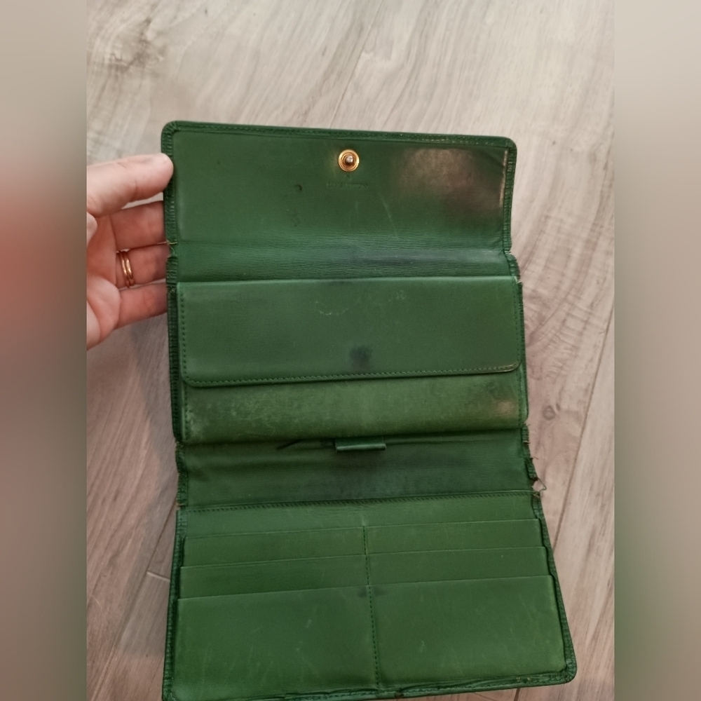 Louis Vuitton Green Epi Long Wallet - Picture 11 of 16